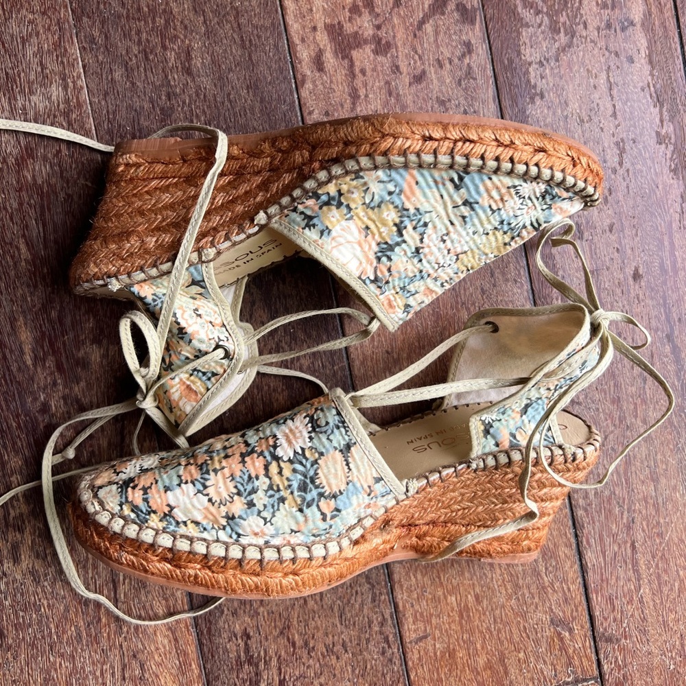Floral Wedge Sandals